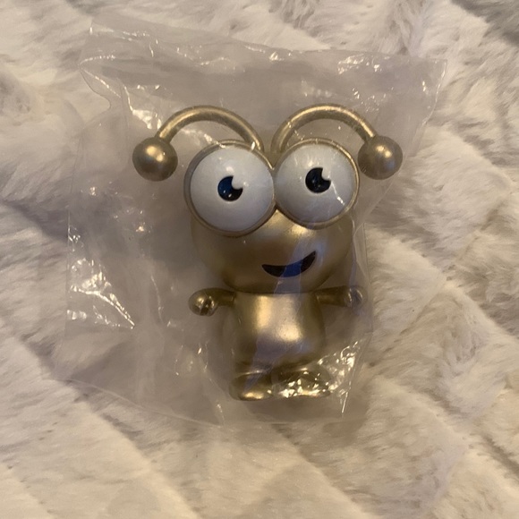 This is 1 of 2 Gold Cricut Cuties I have. It came in a Sealed Plastic Baggie bag - Picture 1 of 4